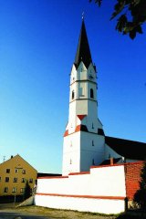 Kirche Hl. Dreikönige in Frauenbiburg
